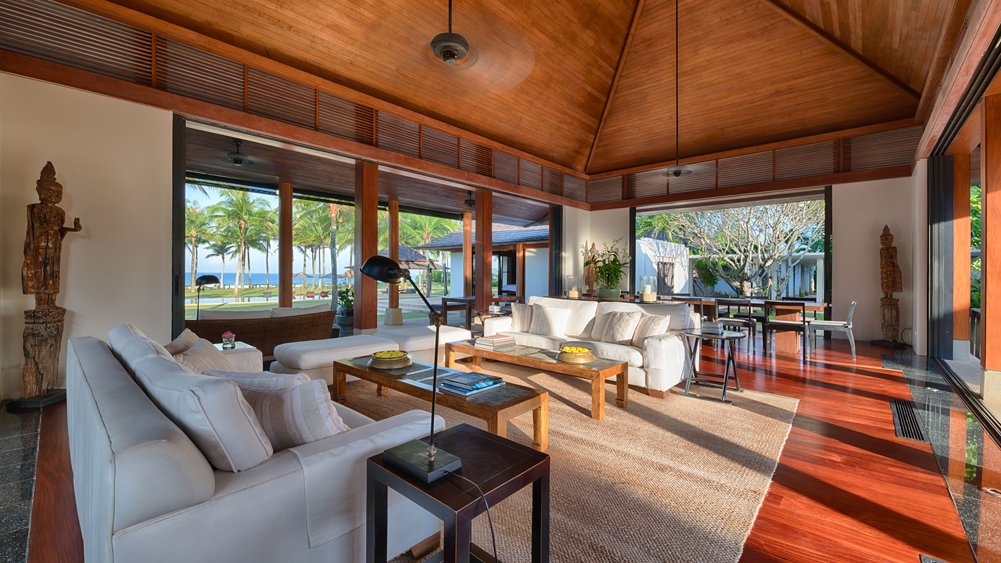 Jivana Beach Villas - Natai Beach Phuket - Villa Ananda - Cool and spacious living area